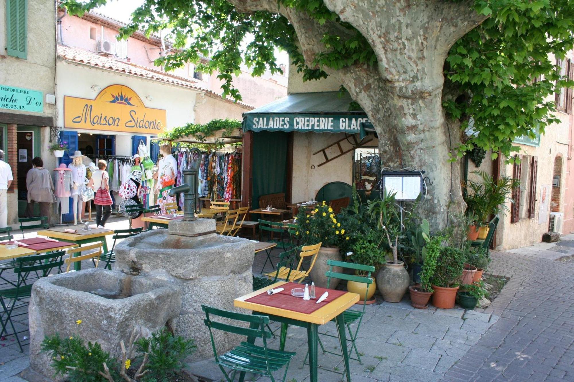 L'Aloe Vera Le Plan-de-la-Tour Exteriör bild